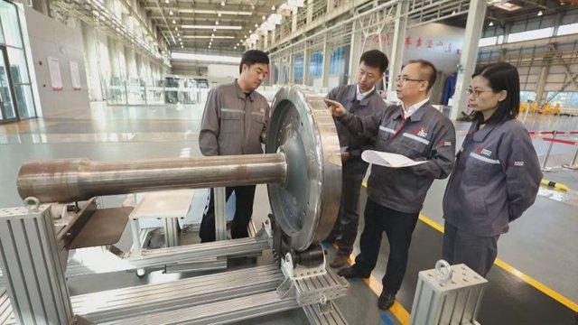 中国中车：公司所属的中车长春轨道客车股份有限公司、中车唐山机车车辆有限公司、中车青岛四方机车车辆股份有限公司、青岛四方阿尔斯通铁路运输设备有限公司均具备高速动车组的生产制造资质