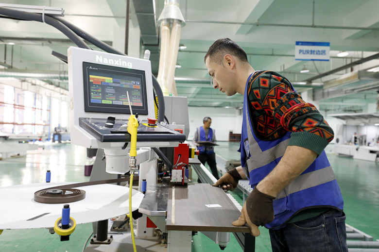 业绩快报：思源电气全年净利20.87亿 同比增长33.82%