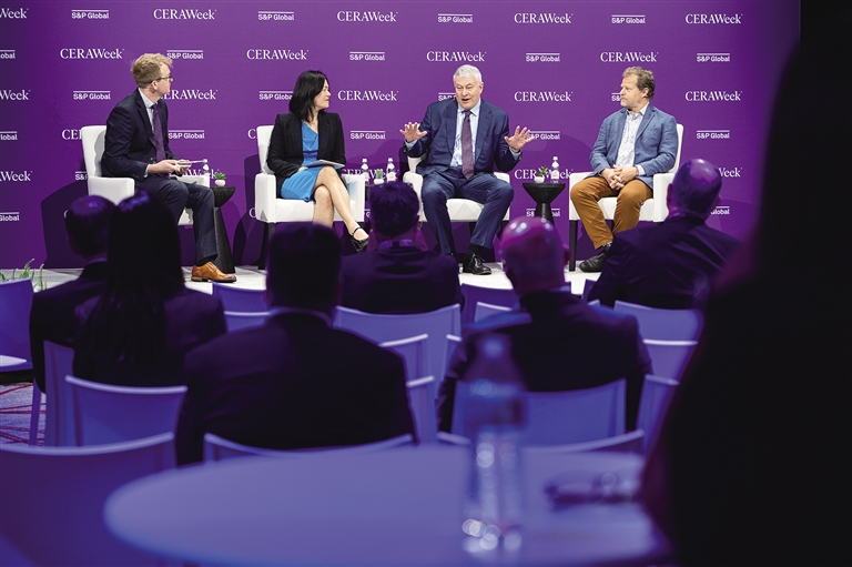 浩辰软件:公司境外销售区域分布广泛单一国家或地区关税政策对公司收入的直接负面影响相对较小