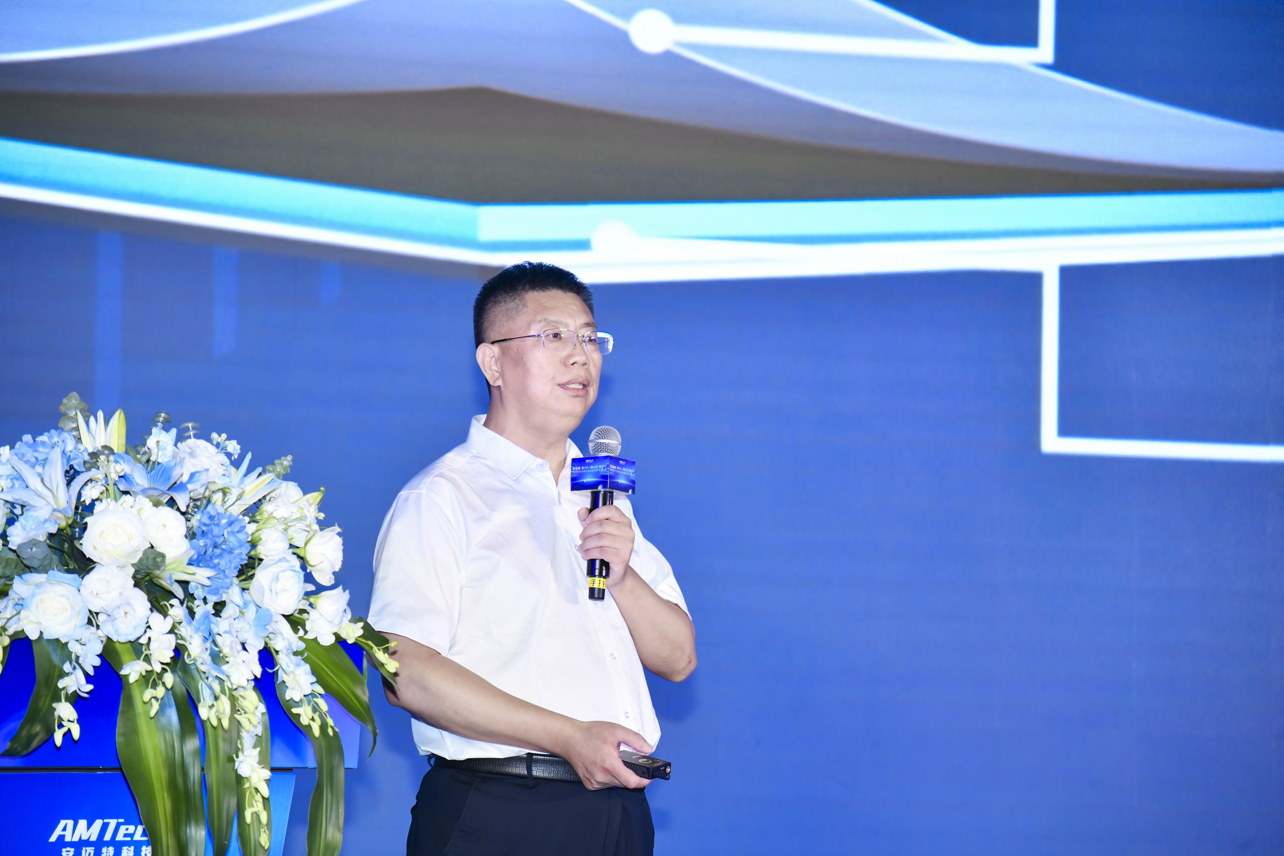 洁美科技:新国标的实施将进一步加速推动复合集流体的应用落地