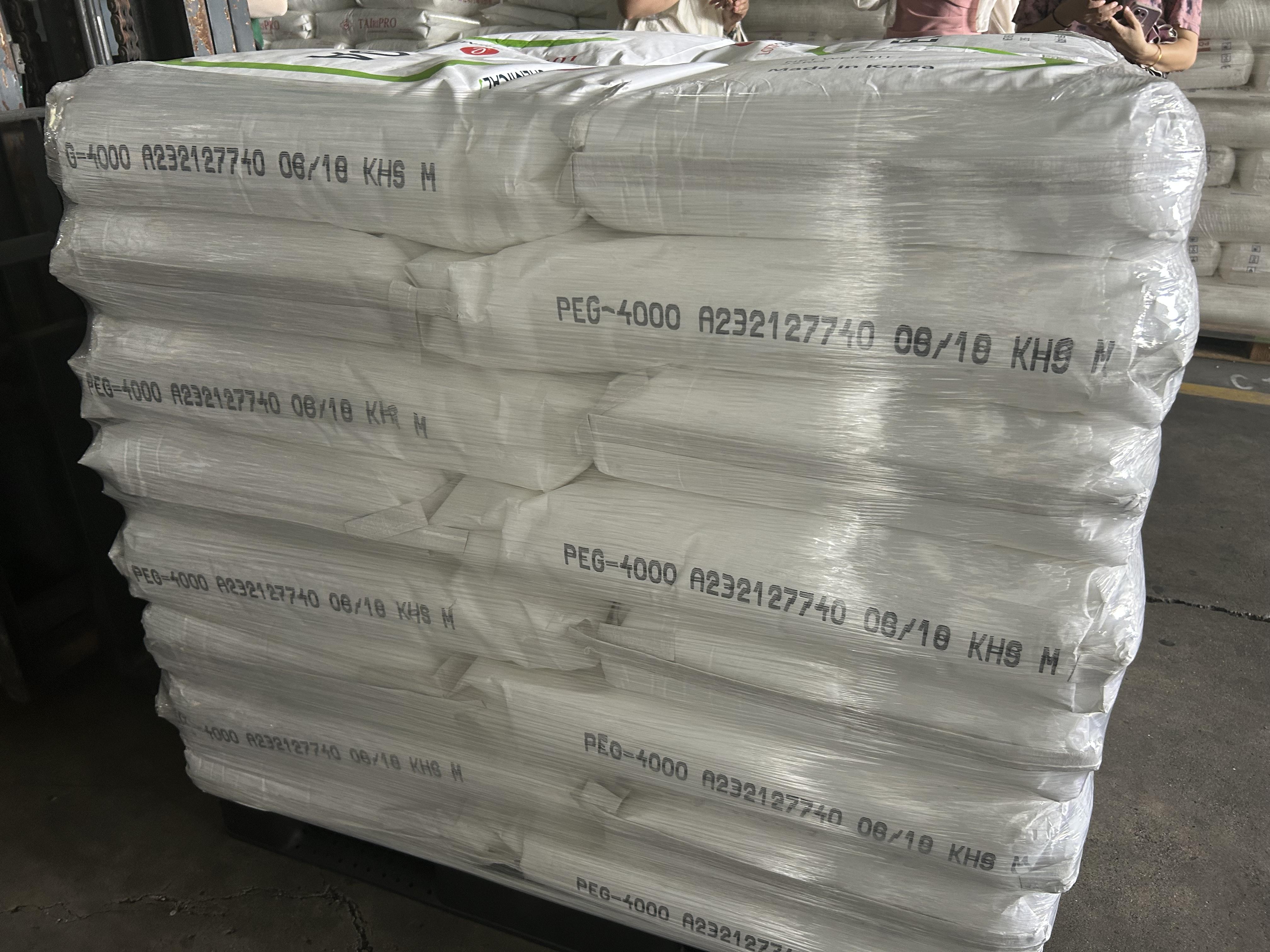 舒泰神：从聚乙二醇用于清肠和便秘的作用机制上看，聚乙二醇（Polyethylene Glycol，PEG）是由环氧乙烷聚合得到的高分子聚合物