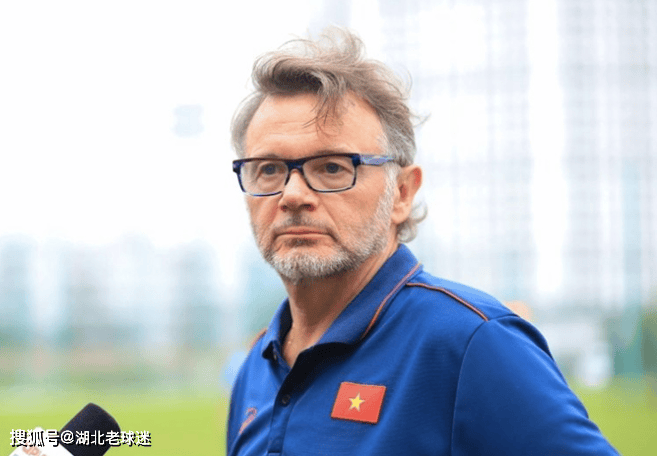 华利集团：公司的量产工厂主要在越南和印尼，公司产品从越南、印尼出口到美国及客户的其他全球市场，关税由进口企业承担，公司的销售报价不含进口关税