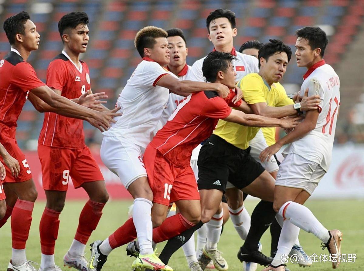 华利集团：公司的量产工厂主要在越南和印尼，公司产品从越南、印尼出口到美国及客户的其他全球市场，关税由进口企业承担，公司的销售报价不含进口关税