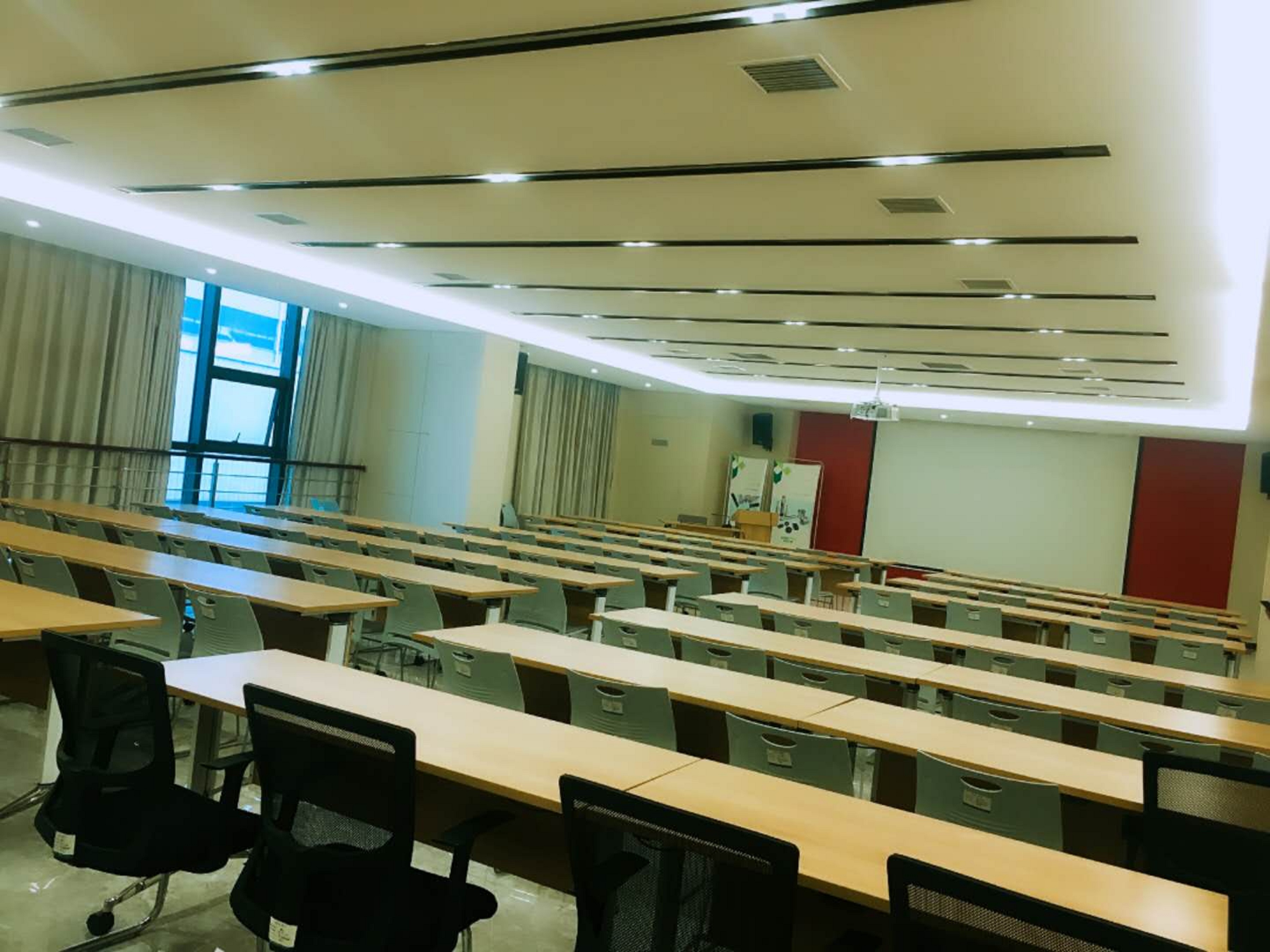 华锐精密：9月19日接受机构调研，泰康资产管理有限责任公司、长江证券有限责任公司等多家机构参与