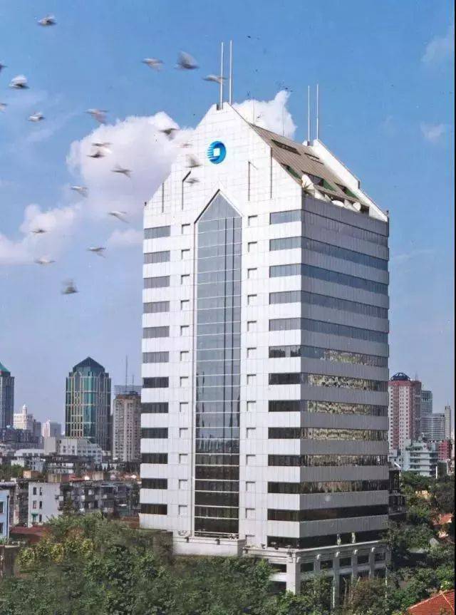 芯联集成:申万宏源、东方红等多家机构于10月27日调研我司