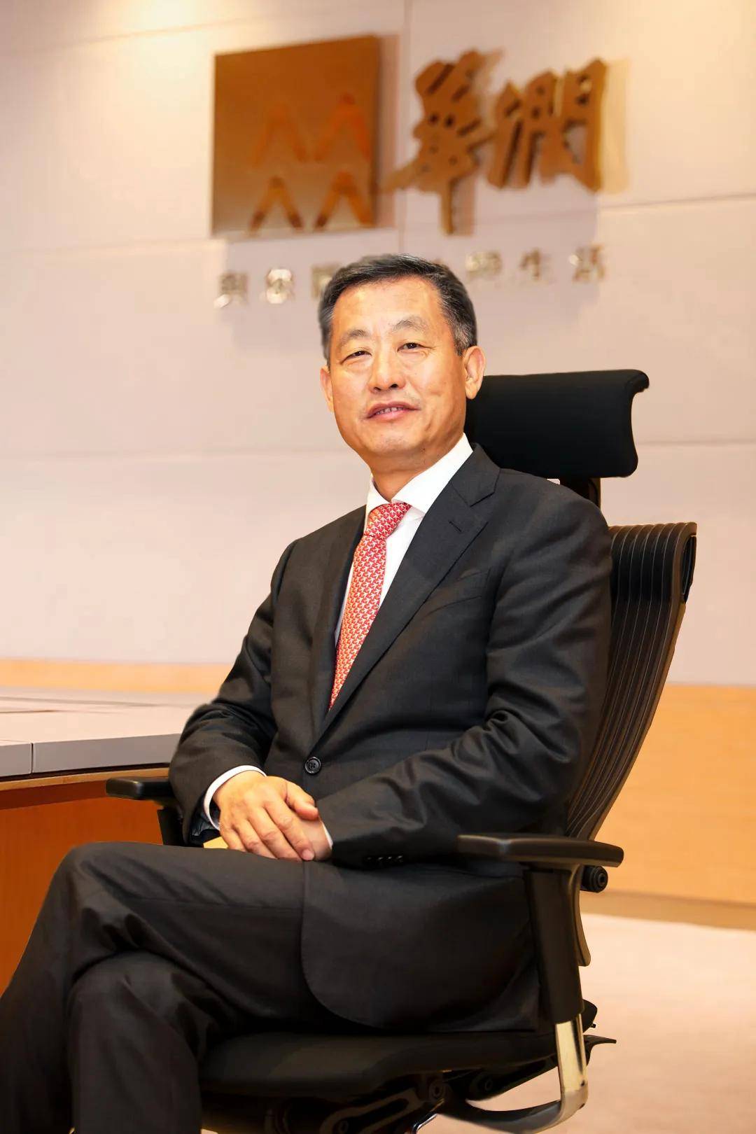 华润微：10月31日召开业绩说明会，中金公司、瑞银证券等多家机构参与