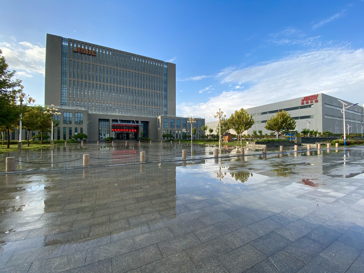 和辉光电：核心技术人员郝海燕离职新增认定朱棋锋、马绍栋为公司核心技术人员