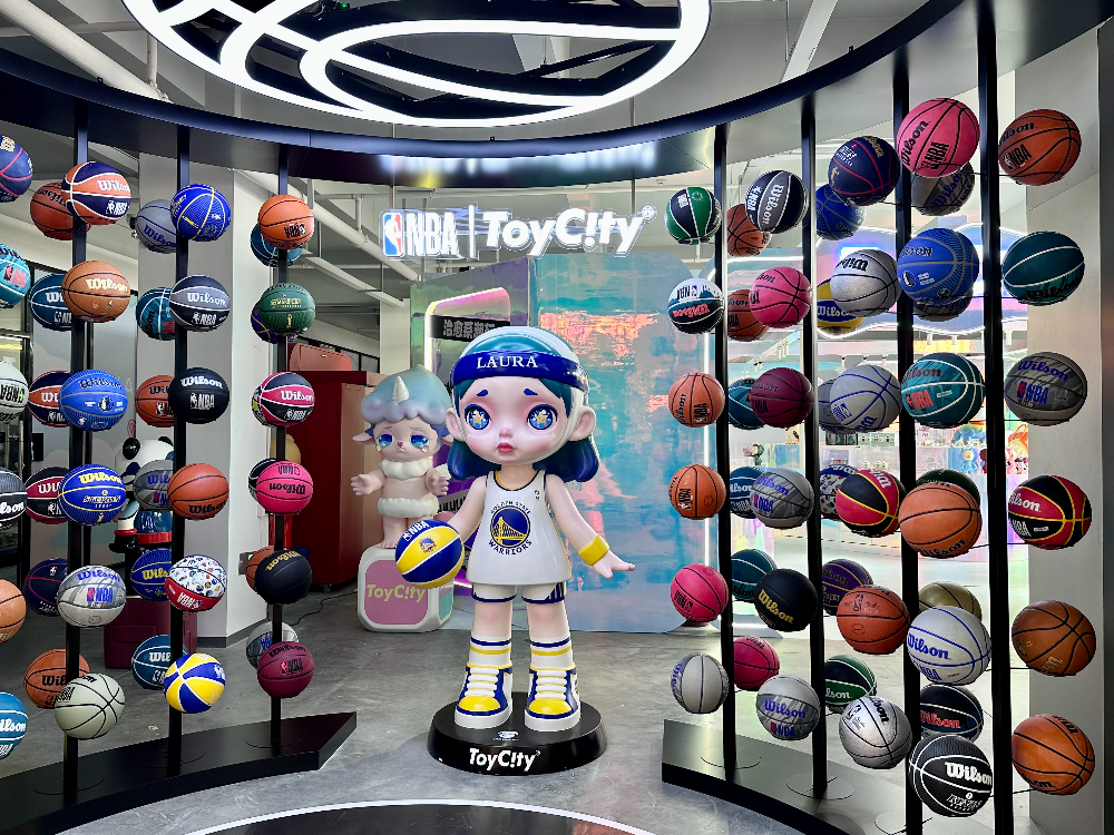 社会服务行业周报：锅圈蹲苗后加速开店，10月潮玩品牌表现分化