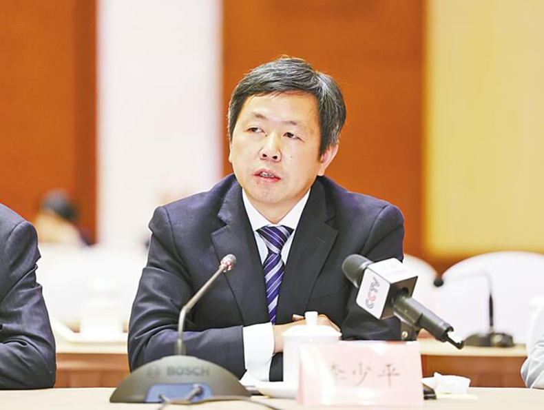 兴福电子最新公告：拟4626.78万元购买三峡实验室光刻胶用光引发剂制备专有技术及实验设备所有权