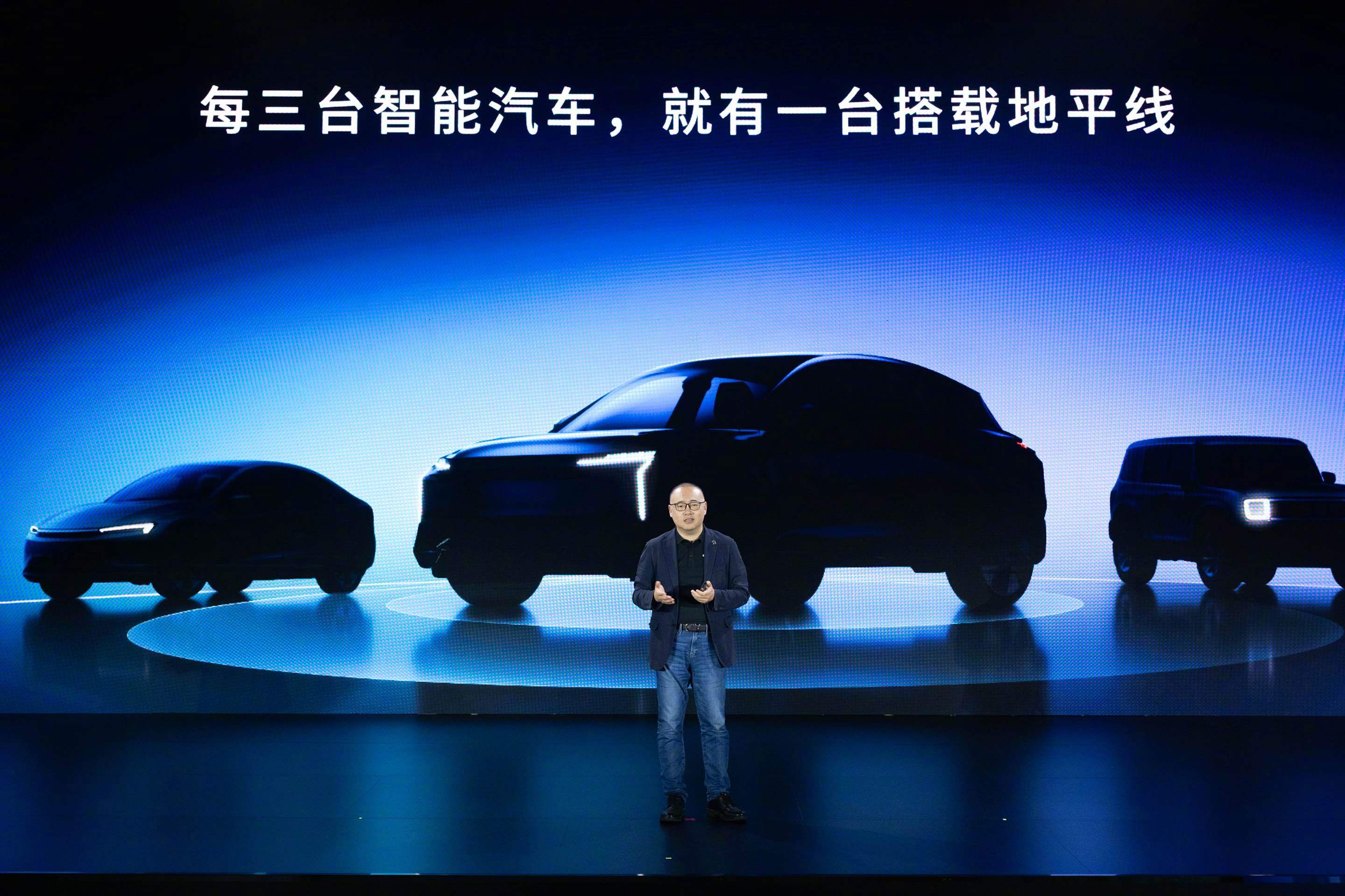 行业爆发产量“双增” 中证机器人指数近一年收益率超40%