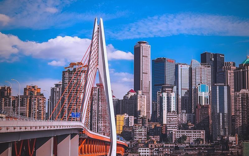 租金从最高30万元跌至1万元!昔日华中最大服装批发市场陷困境,业主“自救”能否成功?