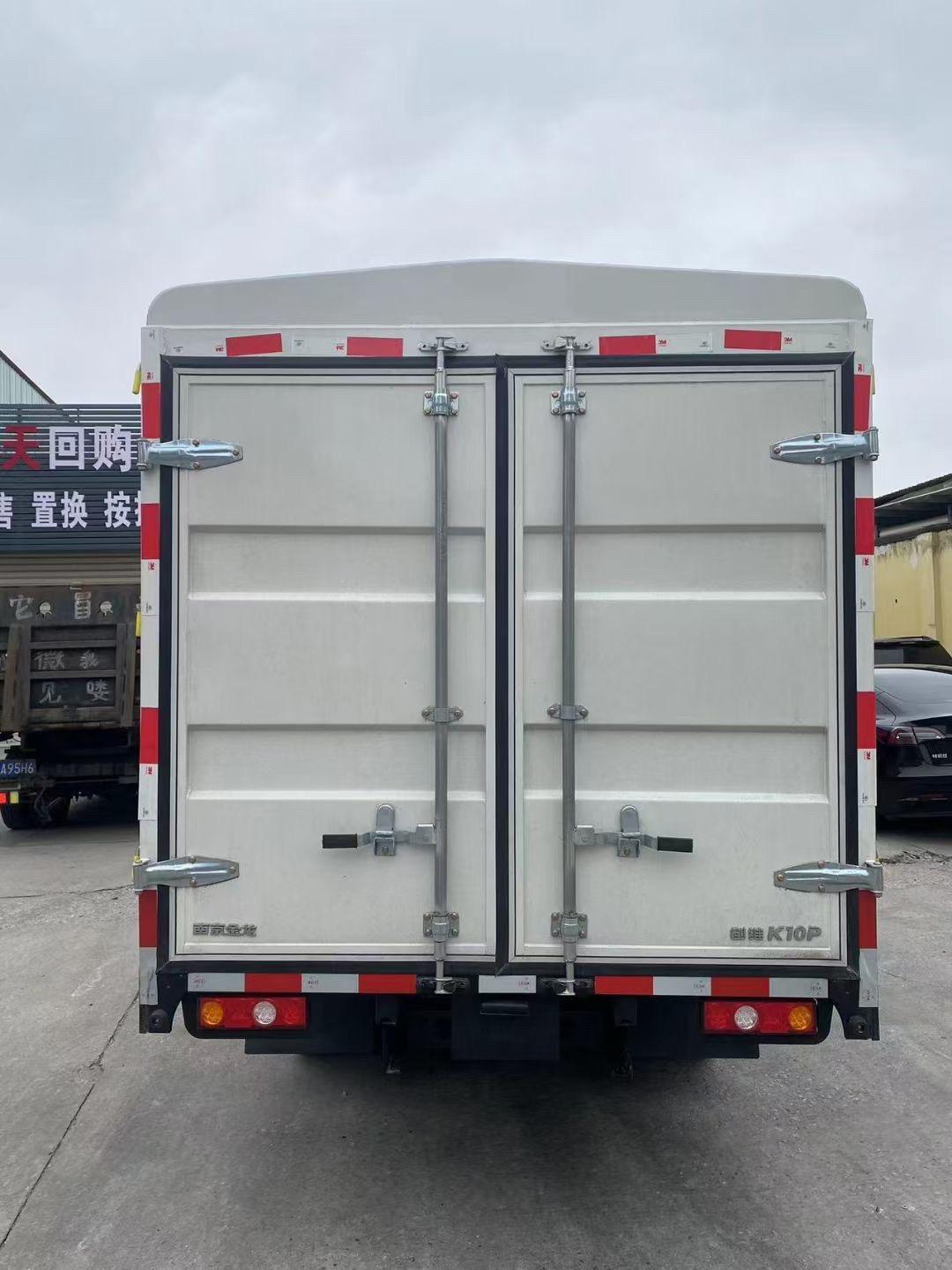 运满满初春货运数据出炉：货流旺业态新 新能源司机同比增335%