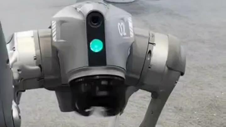 机器人行业周报：宇树科技发布新款机器狗，宝马欧洲工厂即将部署人形机器人